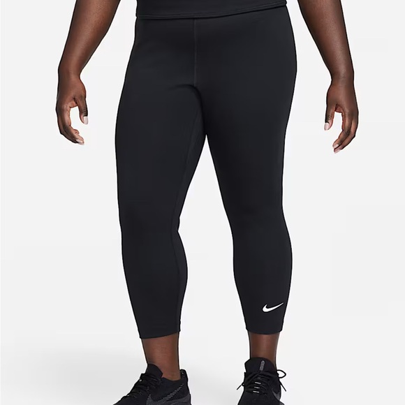Nike Sportswear Classic
Women's High-Waisted 7/8 Leggings Size 3X Plus Size - Picture 1 of 10